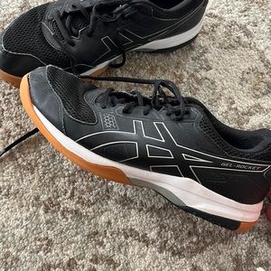 ASICS VOLLEYBALL SHOES